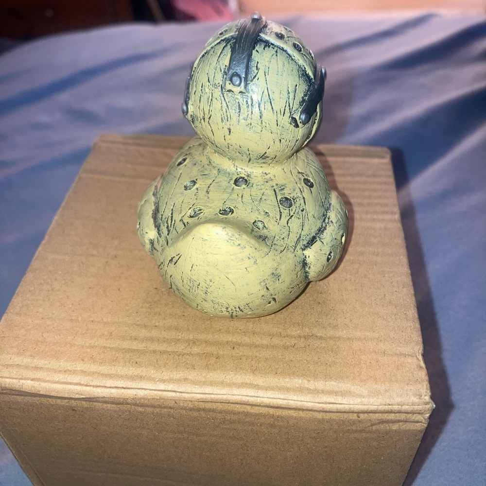 Jason Friday the 13th Duck Figurine - White with Black Eyes Resin - Picture 3 of 4